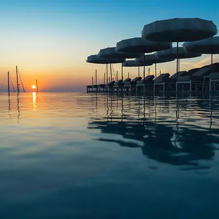 Hotel Mykonos Riviera & Spa, A Member Of Small Luxury Of The World Tourlos
