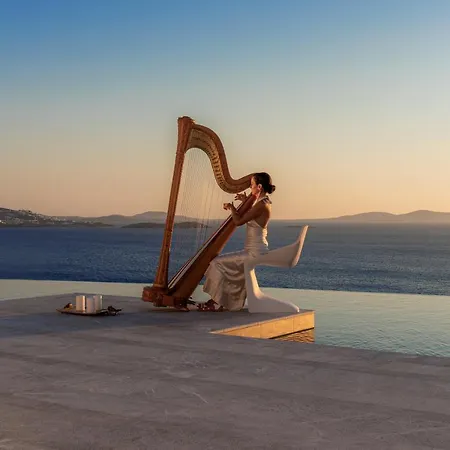 Mykonos Riviera & Spa, A Member Of Small Luxury Of The World טורלוס
