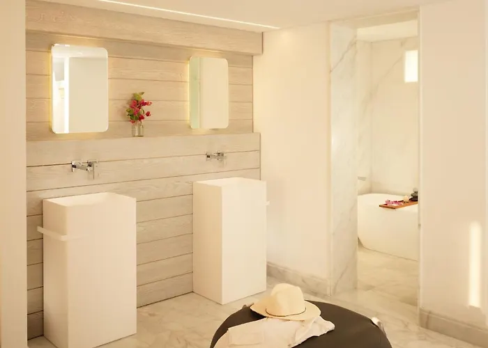 Ξενοδοχείο Mykonos Riviera & Spa, A Member Of Small Luxury Of The World 5*