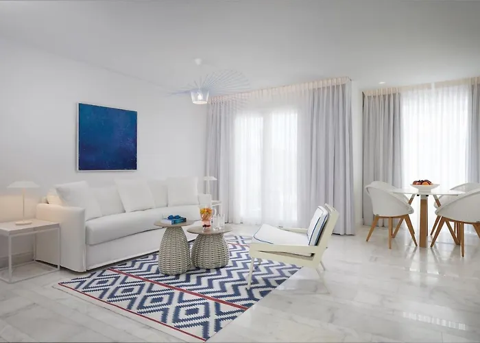 Mykonos Riviera & Spa, A Member Of Small Luxury Of The World Ξενοδοχείο 5*